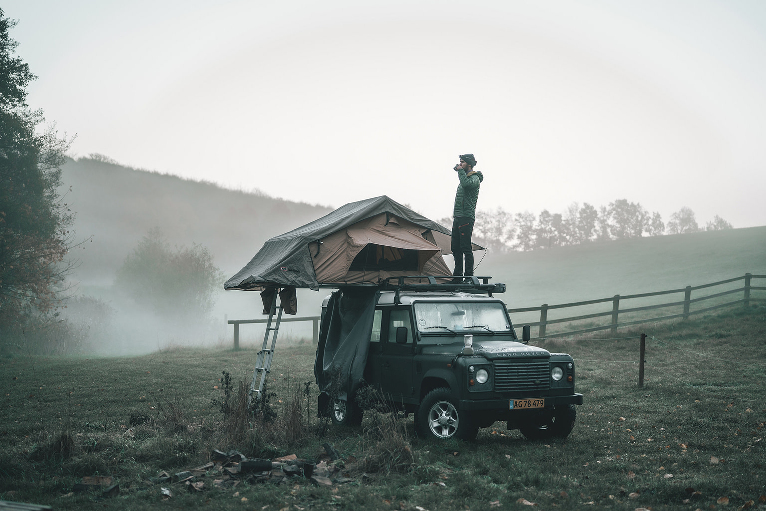 Land Rover Camp Mads Tolstrup